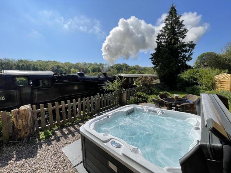 Dog Friendly Holidays With Hot Tub